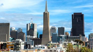 San Francisco skyline with the Transamerica Pyramid building front and center